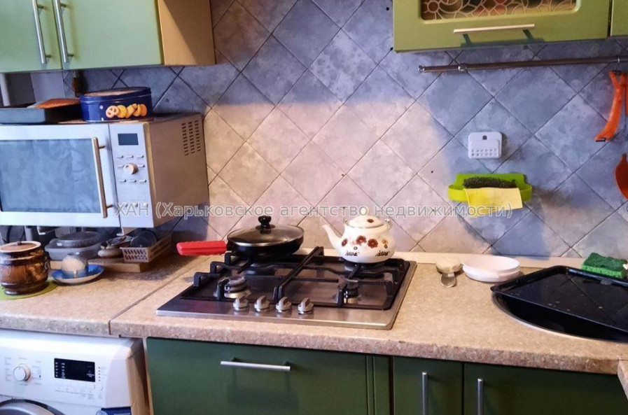 Продам квартиру, Северина Потоцкого ул. , 2 кім., 42 м², косметический ремонт 
