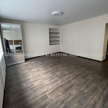 Продам квартиру, Фанинский пер. , 3  ком., 75 м², капитальный ремонт 