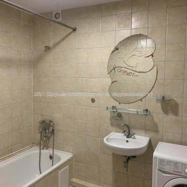 Продам квартиру, Фанинский пер. , 3  ком., 75 м², капитальный ремонт 