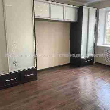 Продам квартиру, Фанинский пер. , 3  ком., 75 м², капитальный ремонт 