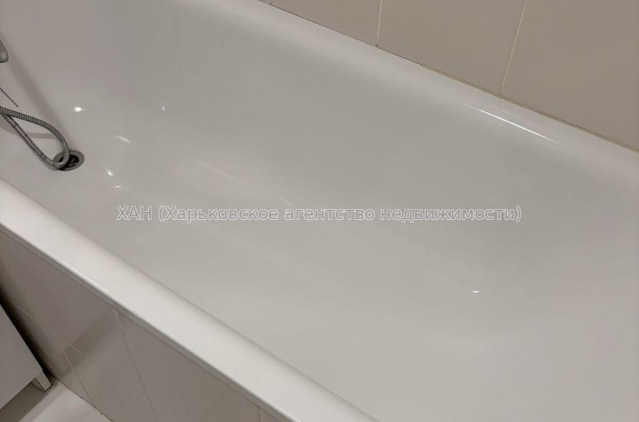 Продам квартиру, Мирная ул. , 1 кім., 42 м², евроремонт 