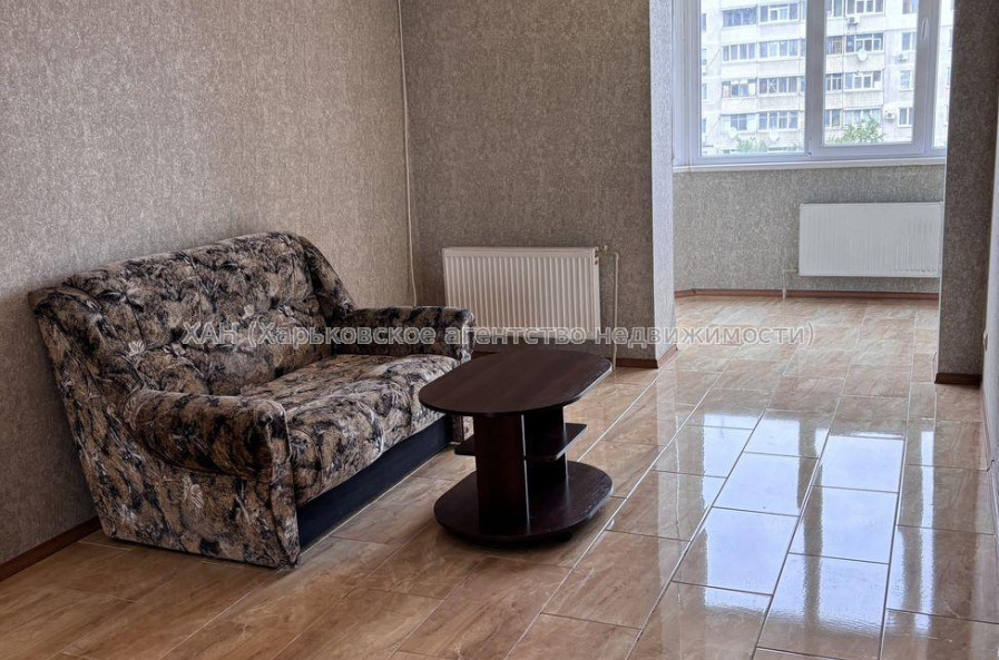 Продам квартиру, Мирная ул. , 1 кім., 42 м², евроремонт 