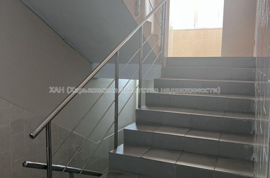 Продам квартиру, Мирная ул. , 1 кім., 42 м², евроремонт 