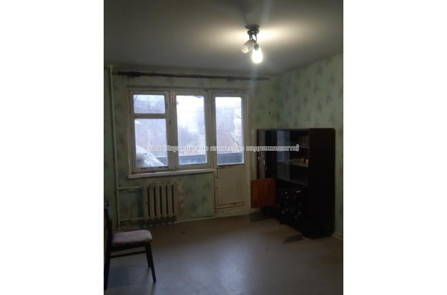 Продам квартиру, Валентиновская ул. , 1  ком., 33 м², косметический ремонт 