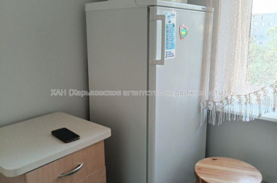 Продам квартиру, Непокоренных ул. , 2 кім., 45 м², капитальный ремонт 