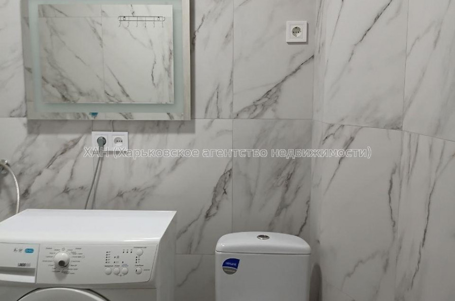 Продам квартиру, Непокоренных ул. , 2 кім., 45 м², капитальный ремонт 