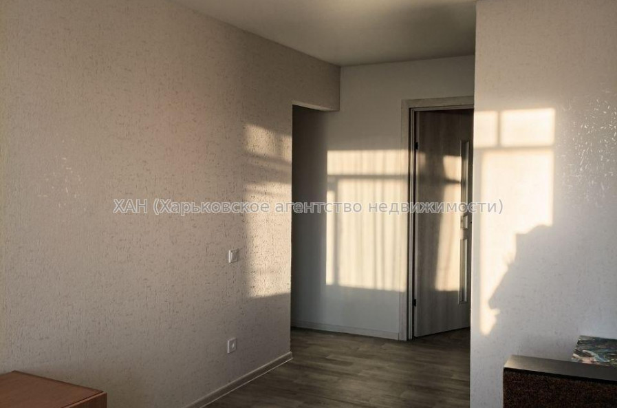 Продам квартиру, Непокоренных ул. , 2 кім., 45 м², капитальный ремонт 
