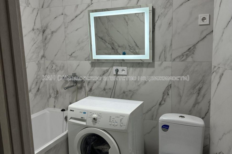 Продам квартиру, Непокоренных ул. , 2  ком., 45 м², капитальный ремонт 