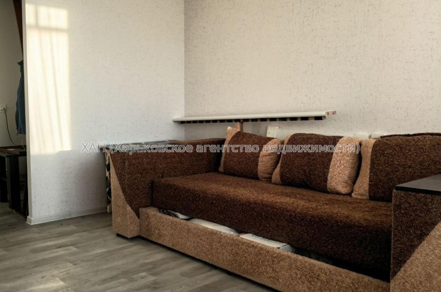 Продам квартиру, Непокоренных ул. , 2 кім., 45 м², капитальный ремонт 