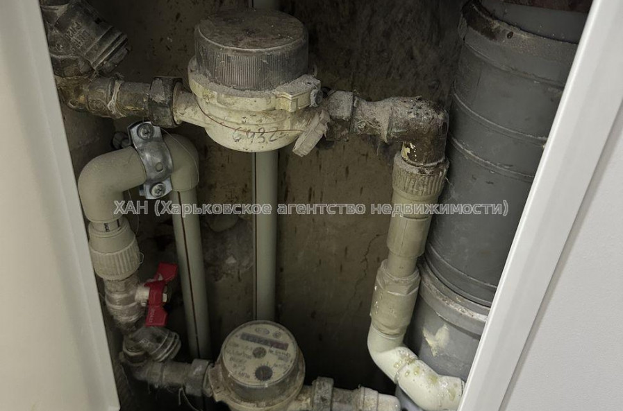 Продам квартиру, Непокоренных ул. , 2  ком., 45 м², капитальный ремонт 