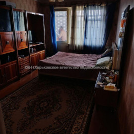 Продам квартиру, Непокоренных ул. , 2 кім., 45 м², косметический ремонт