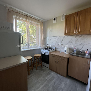 Продам квартиру, Непокоренных ул. , 2  ком., 45 м², капитальный ремонт 