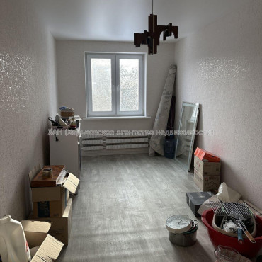 Продам квартиру, Непокоренных ул. , 2  ком., 45 м², капитальный ремонт 