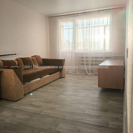 Продам квартиру, Непокоренных ул. , 2 кім., 45 м², капитальный ремонт