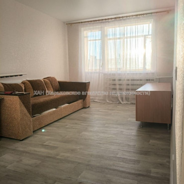 Продам квартиру, Непокоренных ул. , 2 кім., 45 м², капитальный ремонт 