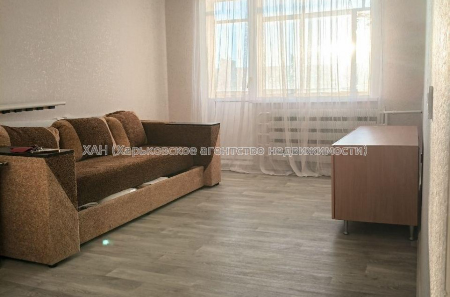 Продам квартиру, Непокоренных ул. , 2 кім., 45 м², капитальный ремонт 