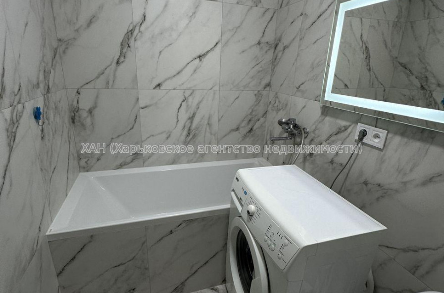 Продам квартиру, Непокоренных ул. , 2  ком., 45 м², капитальный ремонт 