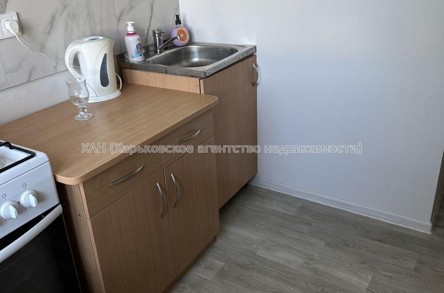 Продам квартиру, Непокоренных ул. , 2  ком., 45 м², капитальный ремонт 