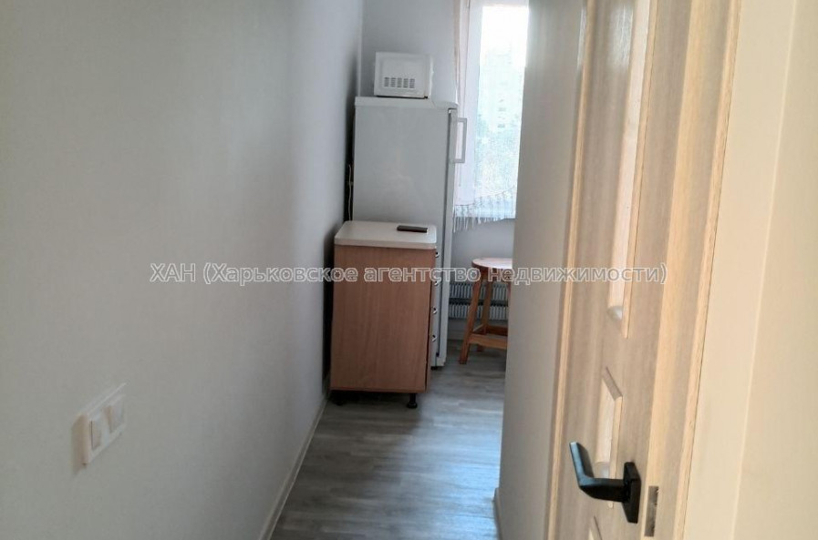 Продам квартиру, Непокоренных ул. , 2 кім., 45 м², капитальный ремонт 