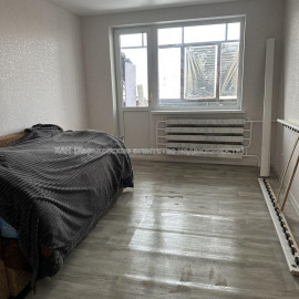 Продам квартиру, Непокоренных ул. , 2 кім., 45 м², капитальный ремонт