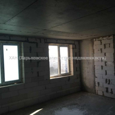 Продам квартиру, Победы просп. , 2  ком., 82.70 м², без внутренних работ 