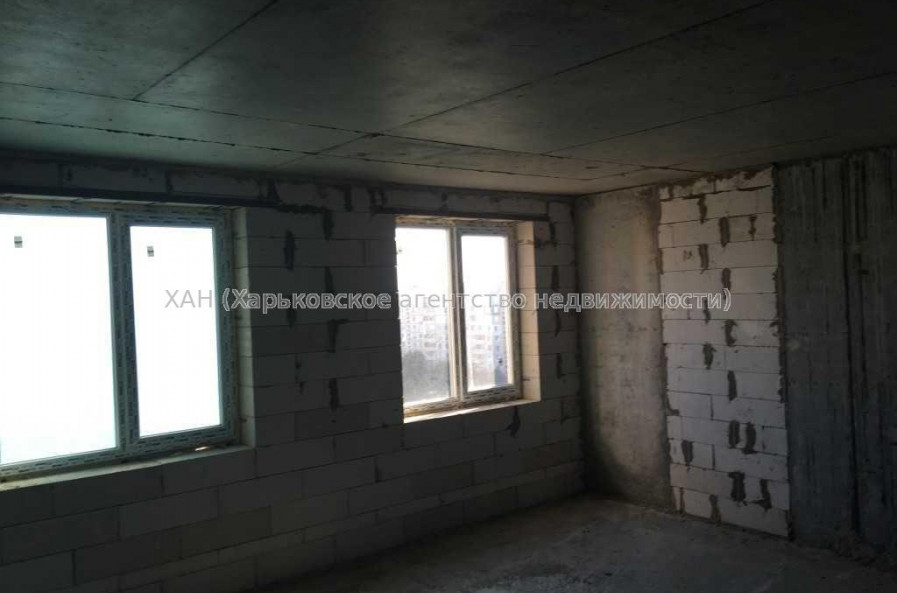 Продам квартиру, Победы просп. , 2  ком., 82.70 м², без внутренних работ 