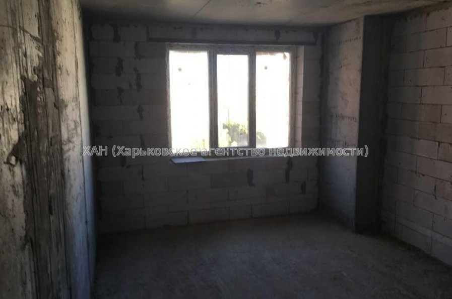 Продам квартиру, Победы просп. , 2  ком., 82.70 м², без внутренних работ 