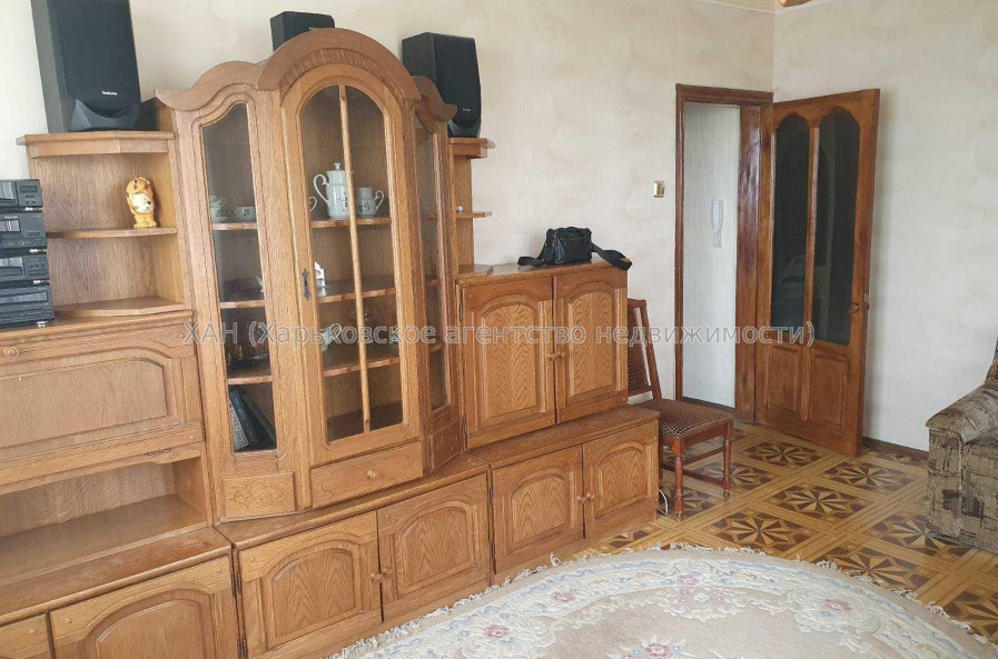 Продам квартиру, 2  ком., 51.60 м², косметический ремонт 