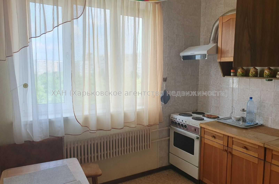Продам квартиру, 2  ком., 51.60 м², косметический ремонт 