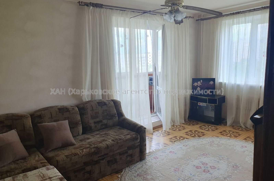 Продам квартиру, 2  ком., 51.60 м², косметический ремонт 
