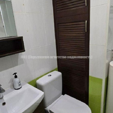 Продам квартиру, Академика Павлова ул. , 2 кім., 46 м², частичный ремонт 