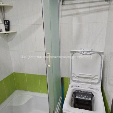 Продам квартиру, Академика Павлова ул. , 2 кім., 46 м², частичный ремонт 