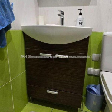 Продам квартиру, Академика Павлова ул. , 2 кім., 46 м², частичный ремонт 