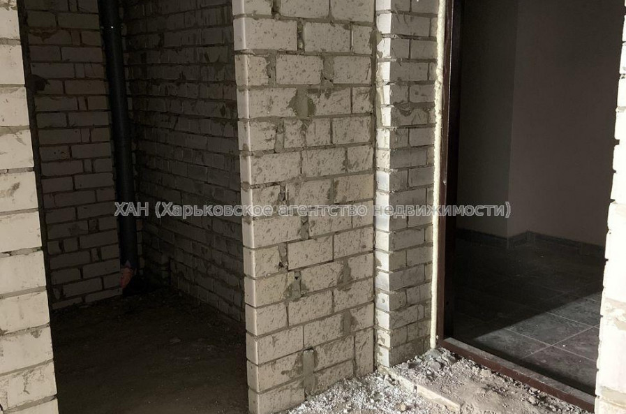 Продам квартиру, Борткевича ул. , 1 кім., 37 м², без внутренних работ 