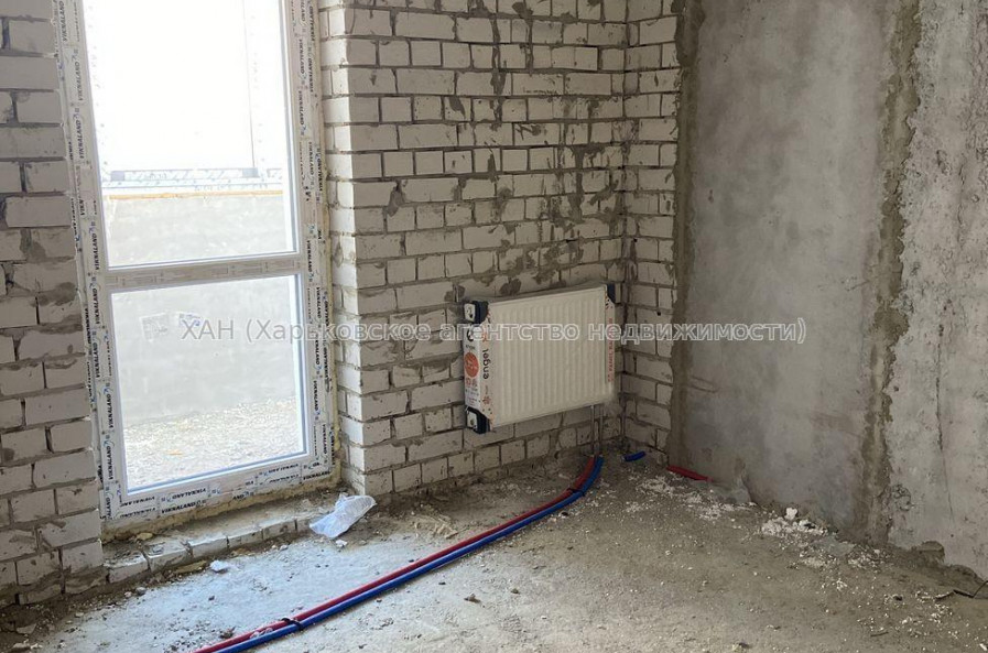 Продам квартиру, Борткевича ул. , 1 кім., 37 м², без внутренних работ 
