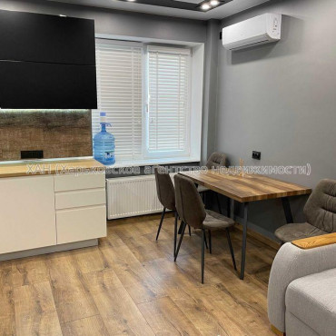 Продам квартиру, Шевченковский пер. , 1 кім., 27 м², авторский дизайн 