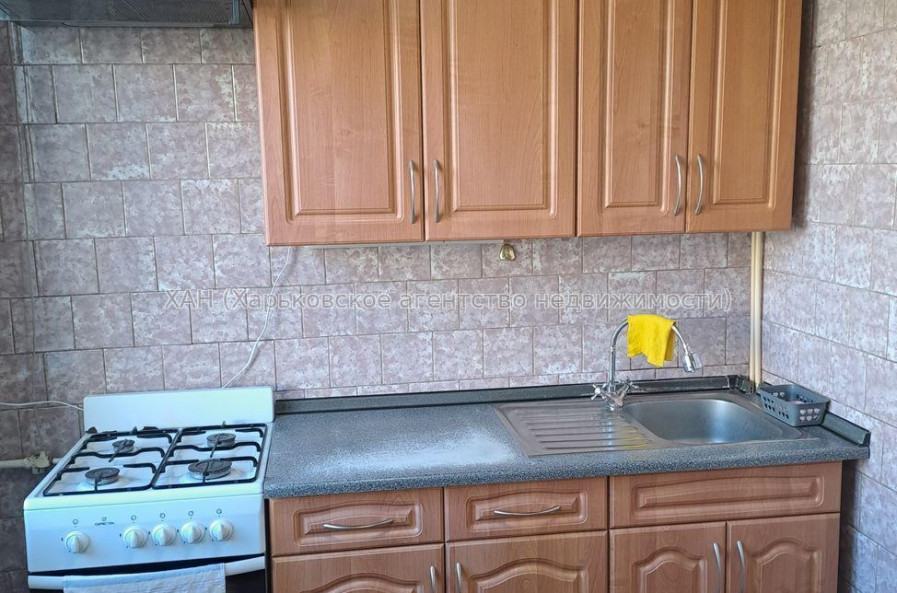 Сдам квартиру, Победы просп. , 3  ком., 65 м², косметический ремонт 