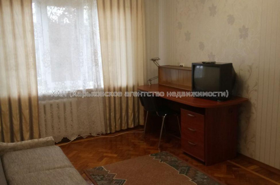 Здам квартиру, Деревянко ул. , 3 кім., 60 м², советский ремонт 