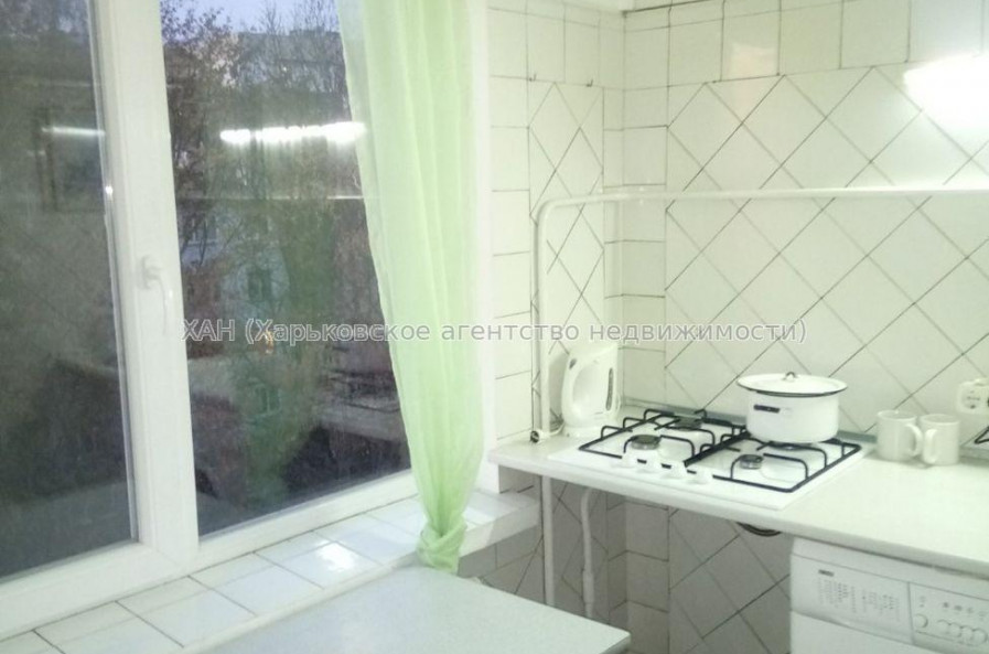 Здам квартиру, Деревянко ул. , 3 кім., 60 м², советский ремонт 