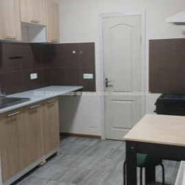 Здам квартиру, Юмашева ул. , 2 кім., 68 м², капитальный ремонт