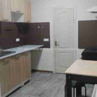 Здам квартиру, Юмашева ул. , 2 кім., 68 м², капитальный ремонт 