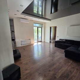 Сдам квартиру, Науки просп. , 3  ком., 90 м², советский ремонт