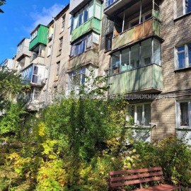 Продам квартиру, 23 Августа ул. , 1  ком., 31 м², косметический ремонт