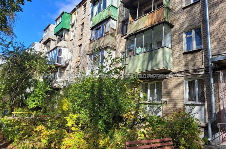 Продам квартиру, 23 Августа ул. , 1  ком., 31 м², косметический ремонт 