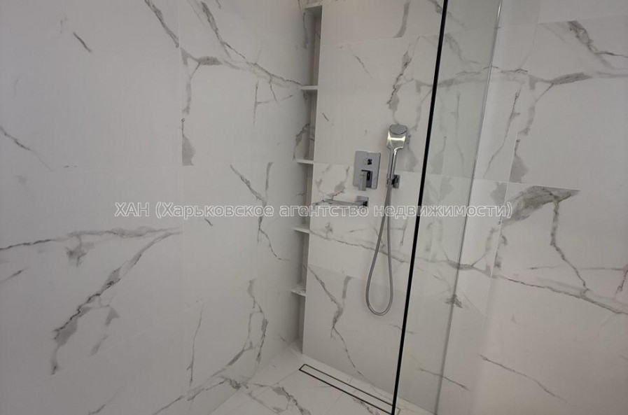 Продам квартиру, Науки просп. , 1  ком., 30 м², авторский дизайн 