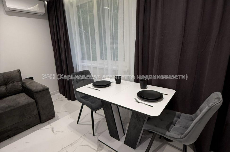 Продам квартиру, Науки просп. , 1  ком., 30 м², авторский дизайн 
