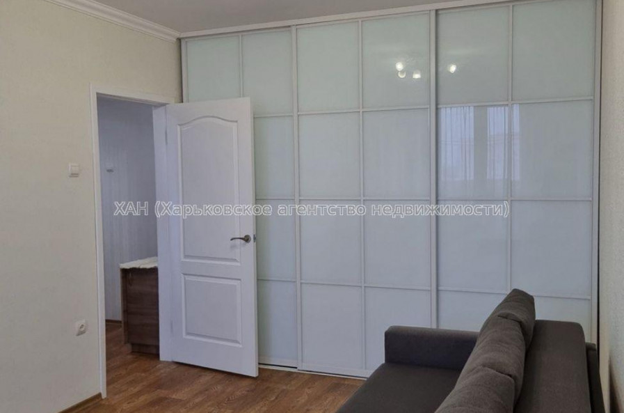 Продам квартиру, Большая Кольцевая ул. , 1 кім., 38 м², евроремонт 