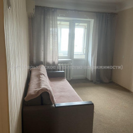 Продам квартиру, Каденюка ул. , 1 кім., 33.30 м², косметический ремонт