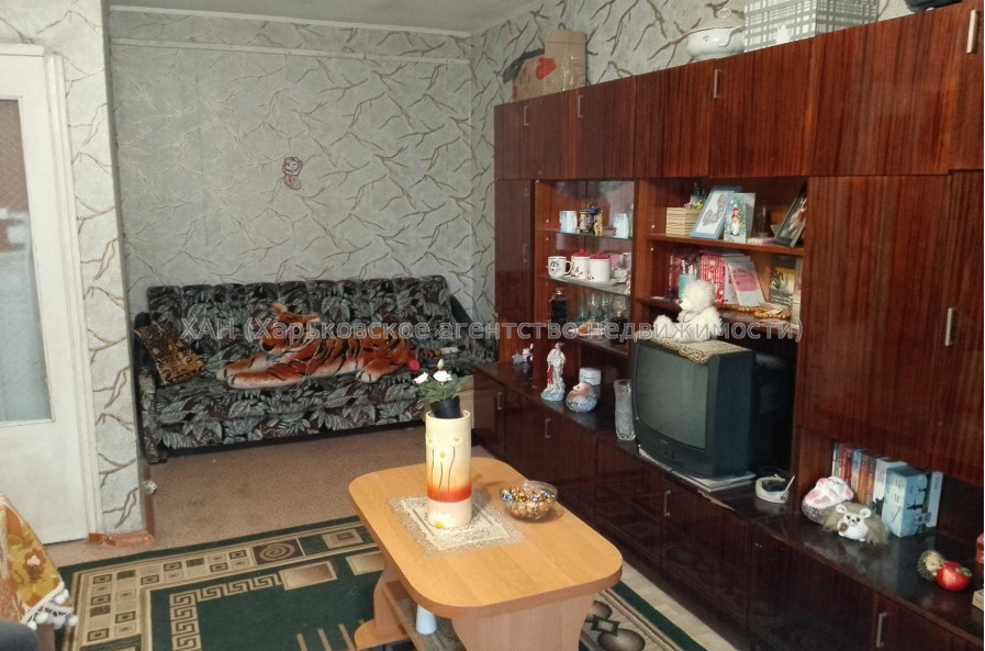 Продам квартиру, Евгения Храпка ул. , 1 кім., 38.50 м², косметический ремонт 