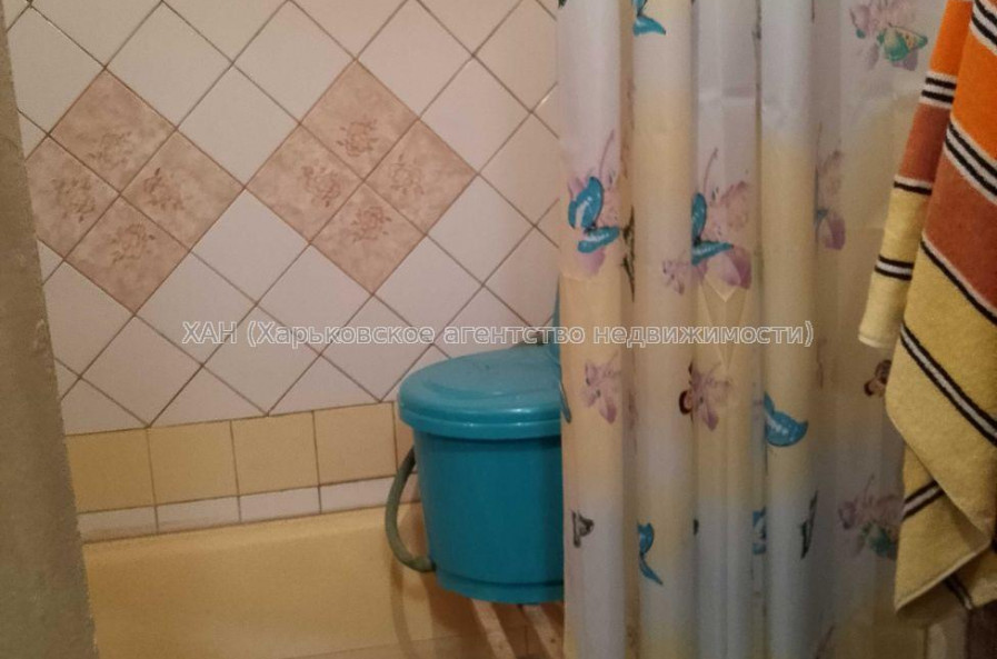 Продам квартиру, Евгения Храпка ул. , 1 кім., 38.50 м², косметический ремонт 